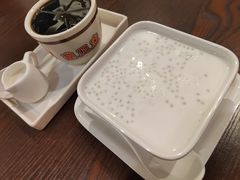 椰汁芋圆西米-香港龟正盅 手作糖水甜品龟苓膏(千灯湖环宇城店)
