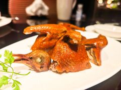 脆皮香燒乳鴿-北京四季酒店·采逸轩
