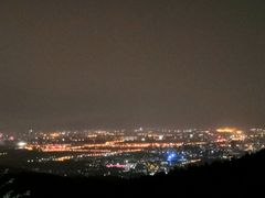 -鬼笑石后山停车场