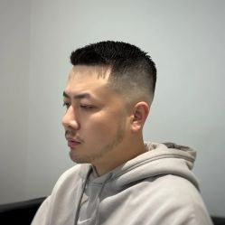 -海文先生国潮烫染男士理发馆