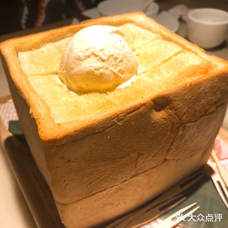 这里的小哥哥和小姐姐也很亮眼服务很及时