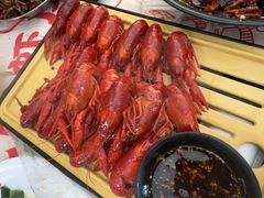 -肥肥虾庄·金牌油焖大虾(汉口城市广场店)