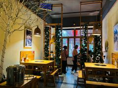 -大众跷脚牛肉馆·非遗传承单位(峨眉山店)