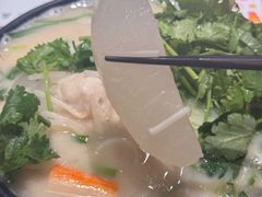 -肥汁米蘭香港米线(定西路店)