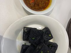 -楚山晓·湖北菜(武汉光谷K11店)