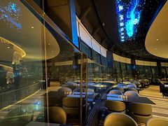 -亚洲国际大酒店·云顶阁旋转自助餐厅