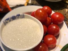 -沪小二炭火蛙锅(淮海中路美食不夜城店)