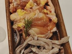 -洪氏嗨捞·猪肚鸡火锅(阳光天地店)