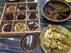 -昆虫窝子·特色云南菜(拓东路总店)