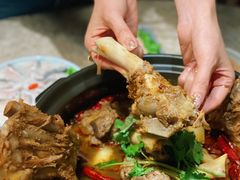 -沪小胖小龙虾(淮海中路旗舰店)