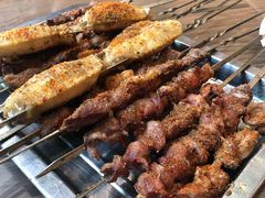 烤羊肉串-清真吴记门钉肉饼·喜多利
