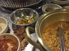 -釜山火炉·海鲜烤肉(紫藤路店)