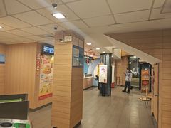 -麦当劳(乳山路店)
