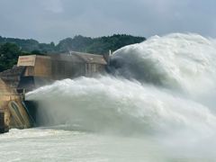-黄河小浪底水利枢纽风景区
