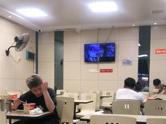 大堂-江三王记牛杂馆(总店)