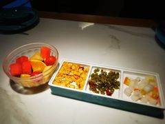 -荷塘秋月·本帮江浙菜(国权路店)