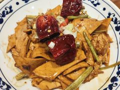 -那家老院子东北菜·饺子·小鸡炖蘑菇(艳华街店)