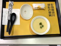 -老娘舅餐厅(黄龙体育中心店)