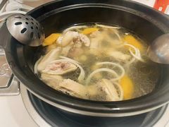 -东椰·海南椰子鸡火锅(朝阳门店)