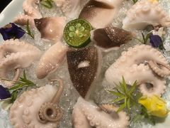 八爪鱼-领鲜天下·焗海鲜·花胶鸡(天目里店)