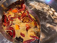 菌菇鸳鸯锅-大龙辣火锅·龙虾·烧烤(湖滨新天地店)