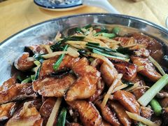 -鲤鱼塘农家山庄