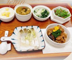 -乐茵敔山湾月子中心(独栋湖景店)