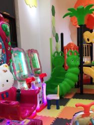 -趣童婴幼儿SPA母婴生活馆(孔雀城店)