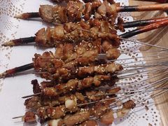 红柳羊肉串-聚串门儿·东北烧烤(信义坊店)