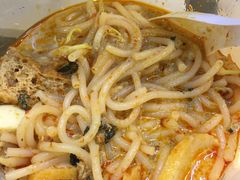 -亚王咖喱鸡米粉面