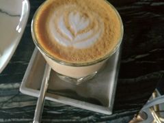 -UNI UNI(环亚凯瑟琳店)