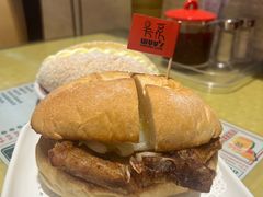 菠萝猪扒包一开二-吴系粤菜馆·茶餐厅(深业上城店)