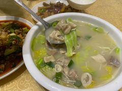 -茅屋大酒店