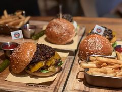 The&nbsp;Canuck&nbsp;Lumberjack&nbsp;Burger-THE CANNERY&JUJU 新鲜海鲜·牛排美食酒廊