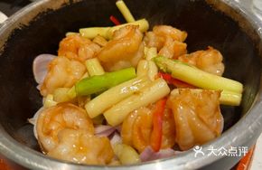 Shrimp and Asparagus Zhe-Zhe Pot