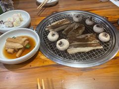 -草家酱蟹炭火烤肉店(珲春南路一店)