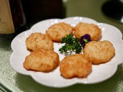 黄金墨鱼饼-富临饭店阿一鲍鱼