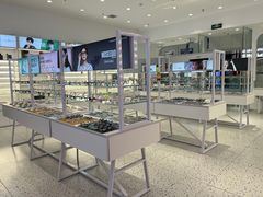 -J-Color眼镜·蔡司·依视路授权店(槐房万达广场店)