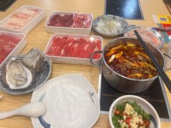-杨老板·海鲜集市火锅·鲜切牛肉(中防万宝店)