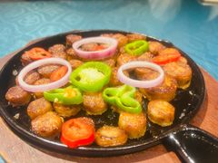 -乡村馕坑肉·烧烤·新疆菜·本地人更爱吃(阿勒泰首店)