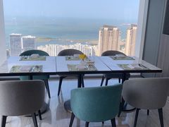 靠窗位-锦厨自助餐厅·海鲜·牛扒(海口索菲特大酒店)