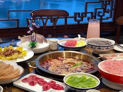 -小天鹅火锅·一线江景洪鼎旗舰店(洪崖洞店)