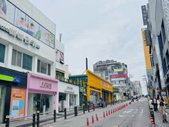 -宝健路步行街(Pedestrian Shopping Street)