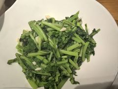 -头上红煨盐鸡乡村食府