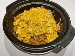 蟹黄煲仔饭-屋里厢上海菜馆
