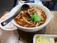 -李先生牛肉面大王(济南火车站候车室店)