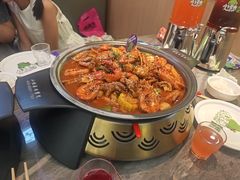 -徐记小怪兽肉蟹煲(中央大街店)
