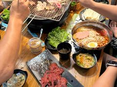 -合易泓烤肉·海肠捞饭(火车站店)