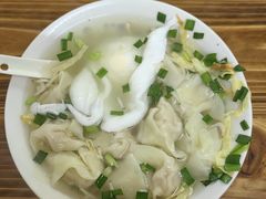 -胖子馄饨坊