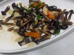 -鲜得莱渔港·小平岛海胆馆(七贤岭店)